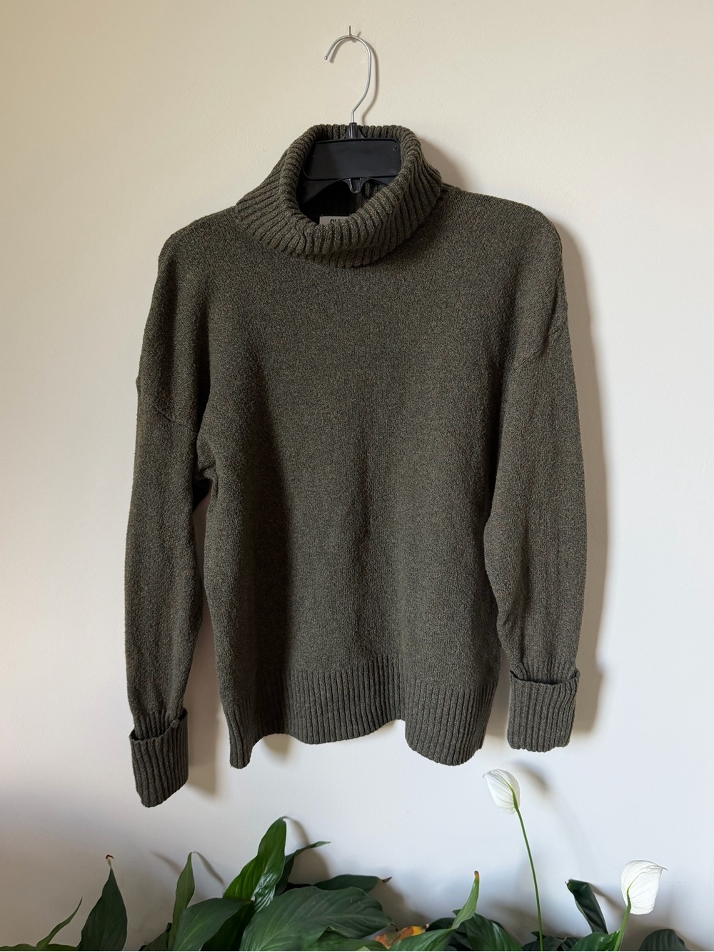 Old Navy Olive Turtleneck Sweater - Women’s, Size Small